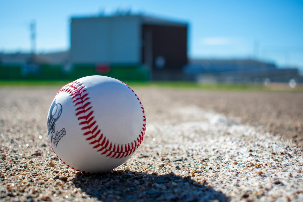 겨울 야구의 두 가지 풍경: MLB의 ‘유일한 대안’ 김하성과 KBO의 ‘새 역사’ 양의지